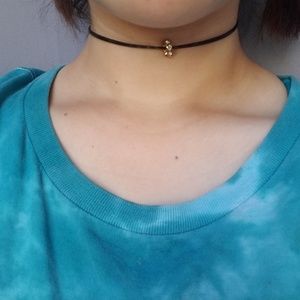 Thin faux leather choker